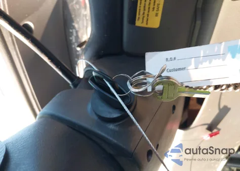 2006 Ford E-350 Super Duty Xl/Xlt from USA, damaged, VIN 1FBSS31L06HB21722